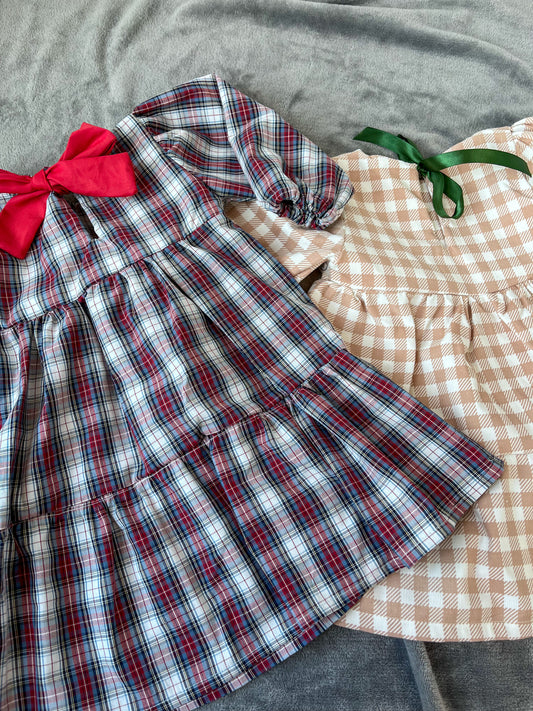 Vestido xadrez colorido adulto e bebé/criança